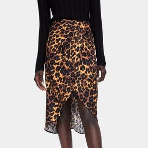 ZARA Basic Leopard Print Petal Wrap Skirt | Size Medium